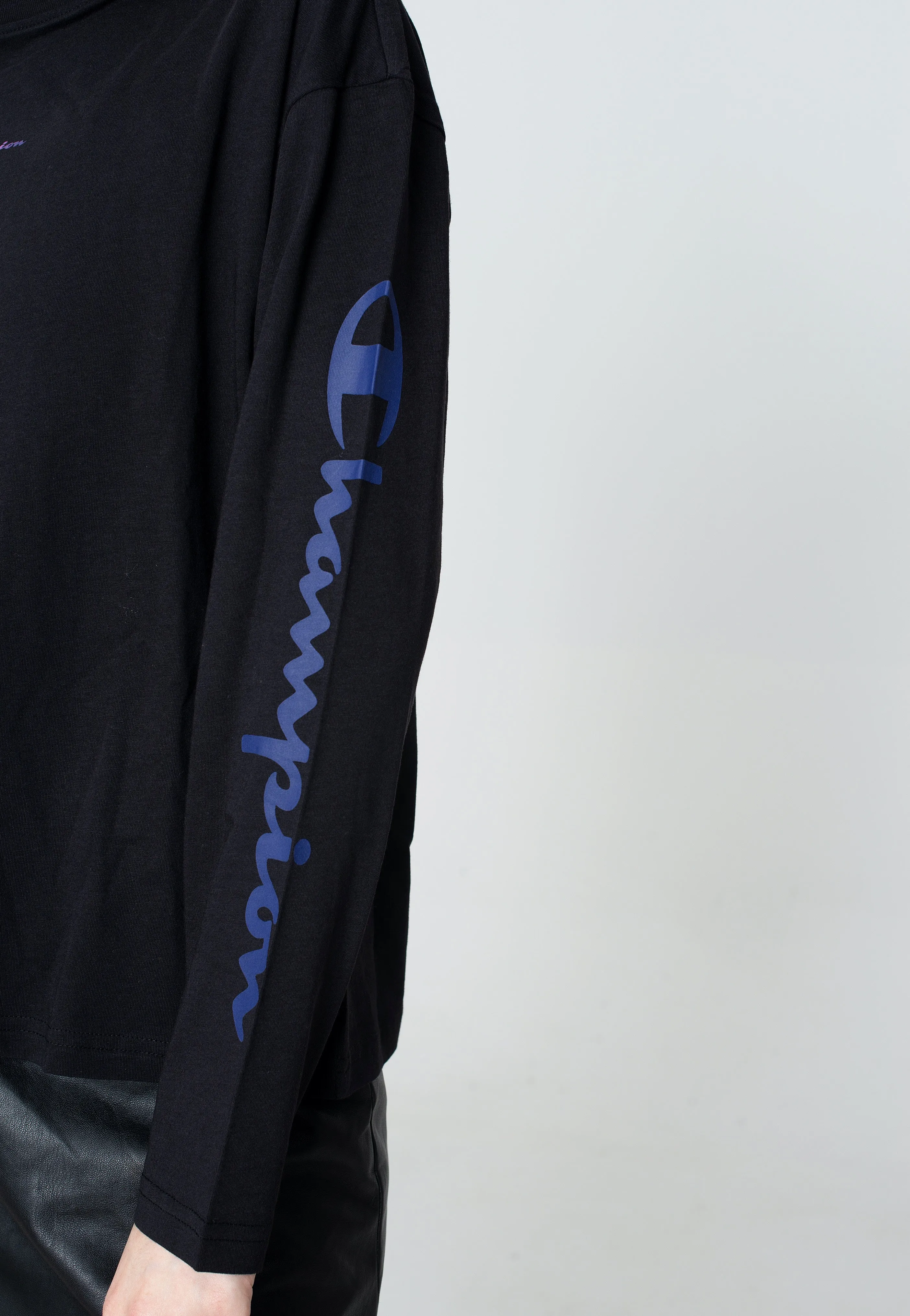 Champion - Long Sleeve Black Beauty - Longsleeve