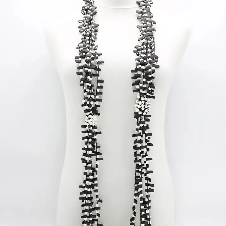 CROCHETED WOODEN BEADS AND RUBBER 5 STRAND