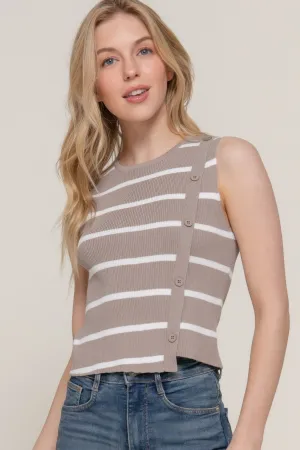 FASHNZFAB Sleeveless Diagonal Shape Stripe Spring Sweater