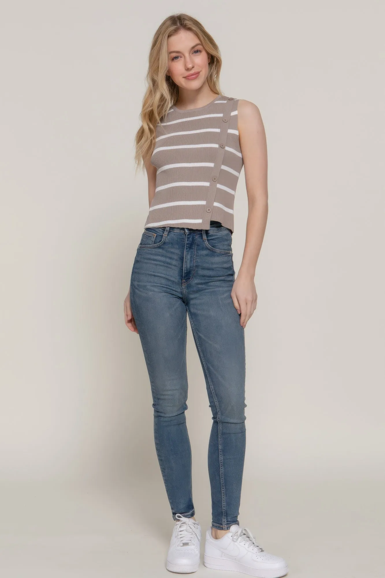 FASHNZFAB Sleeveless Diagonal Shape Stripe Spring Sweater