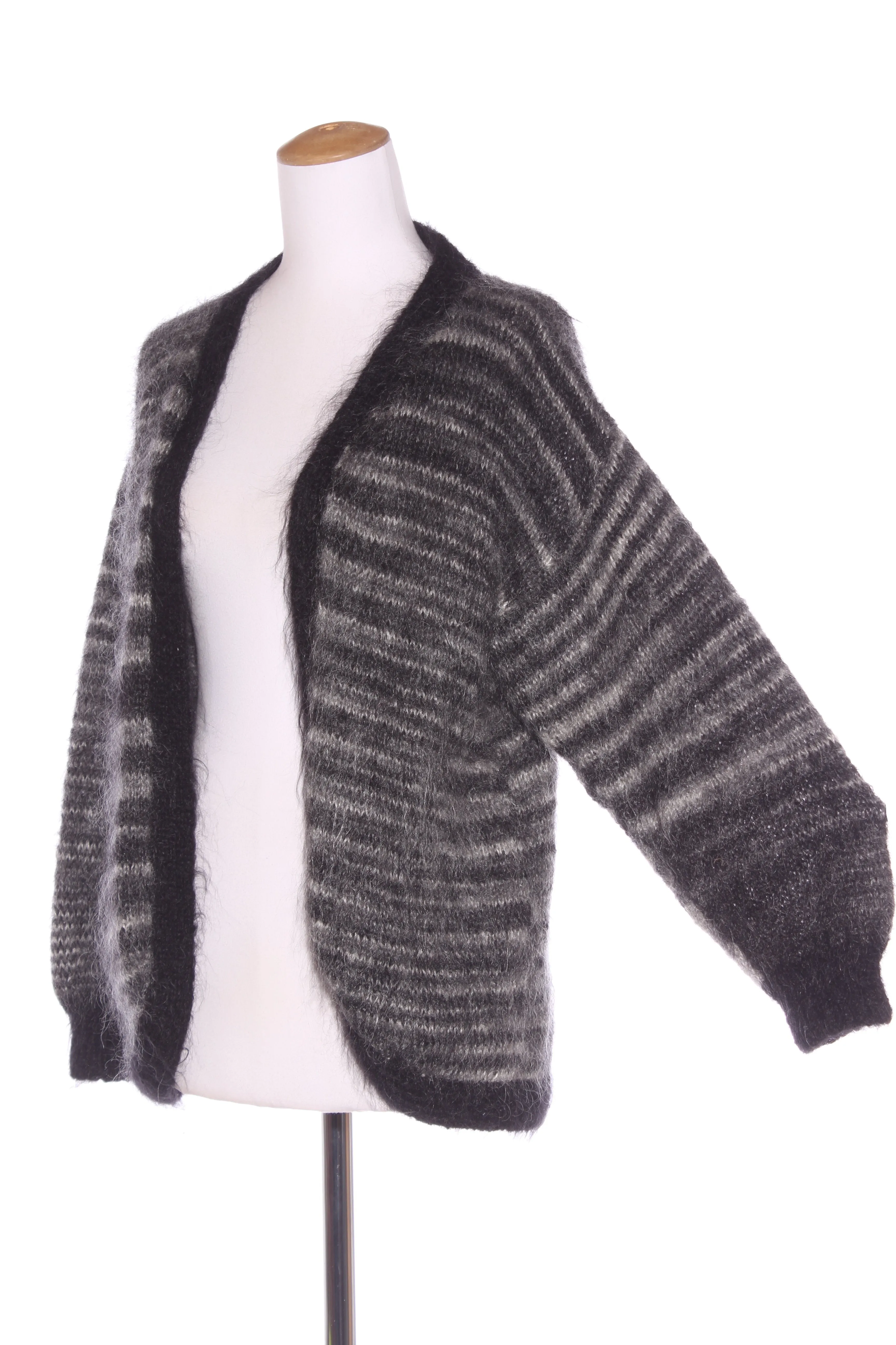 HANDMADE - Soft mohair knit cardi! 14