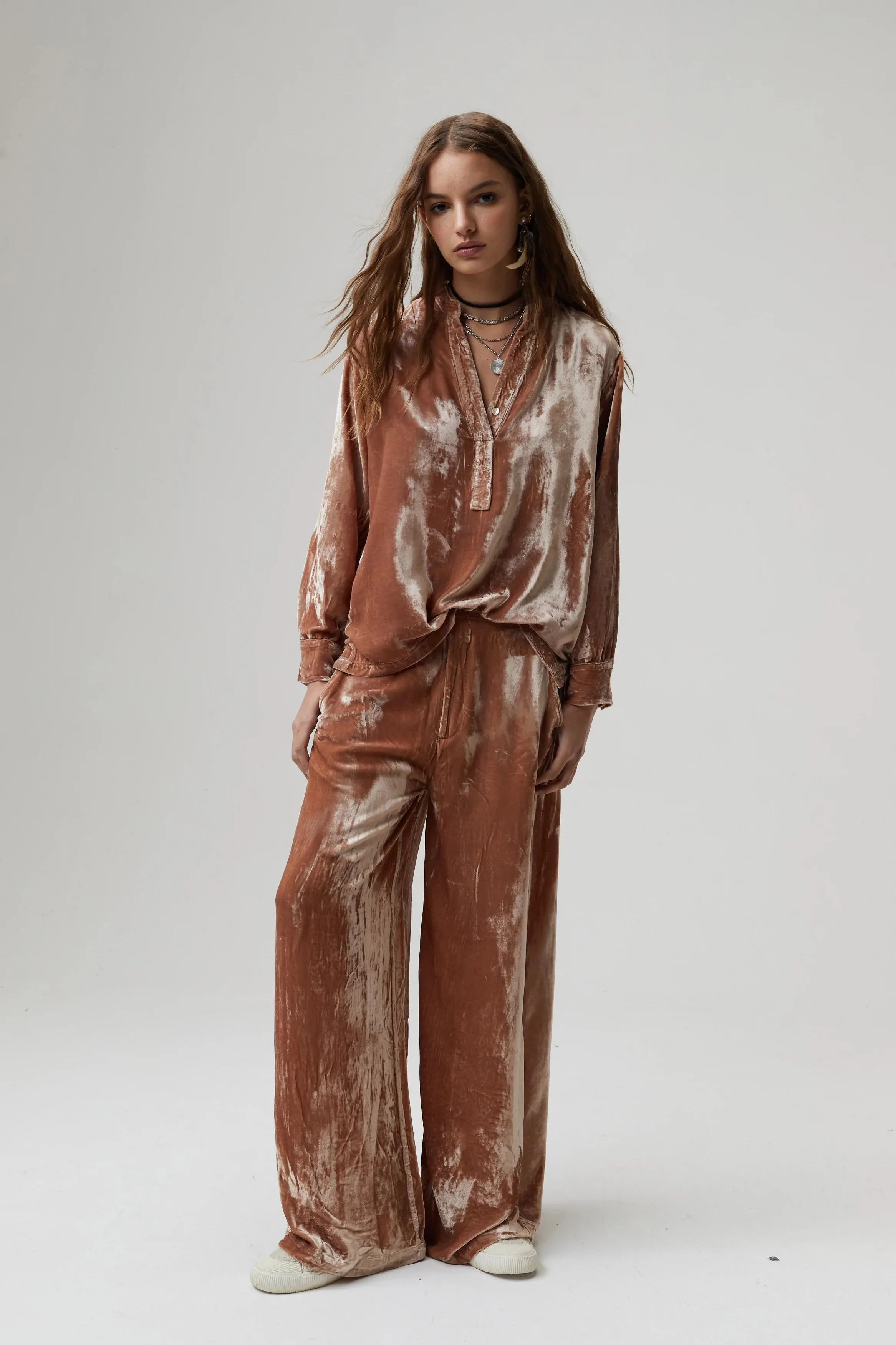 LANHTROPY - NIKKA VELVET SHIRT